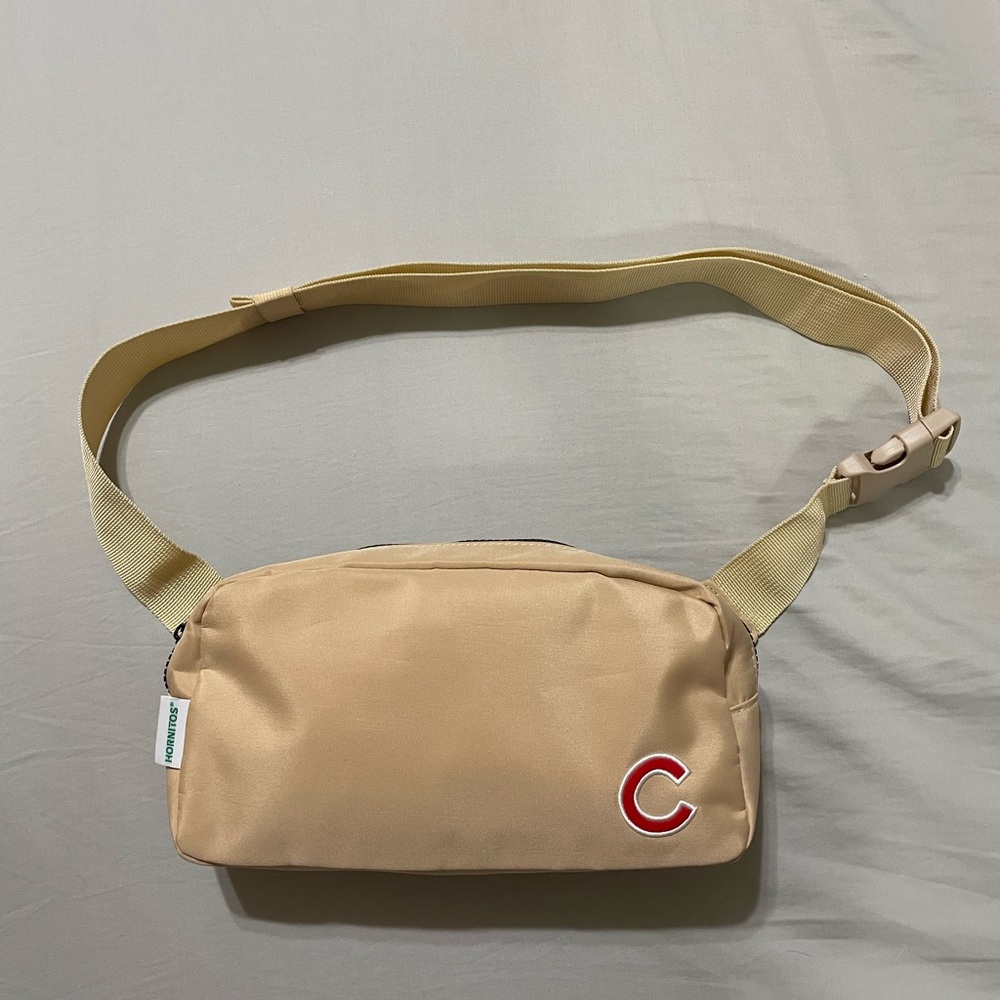 Honitos Chicago Bears Tan Crossbody Bag